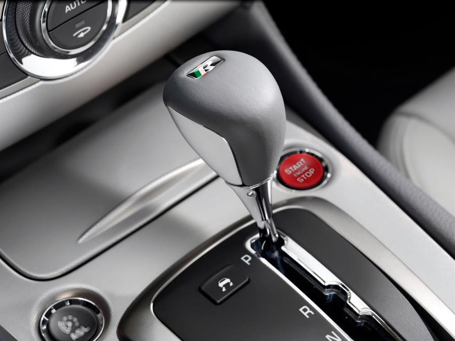 Jaguar XKR Convertible 2007 года  (фото 19 из 52)